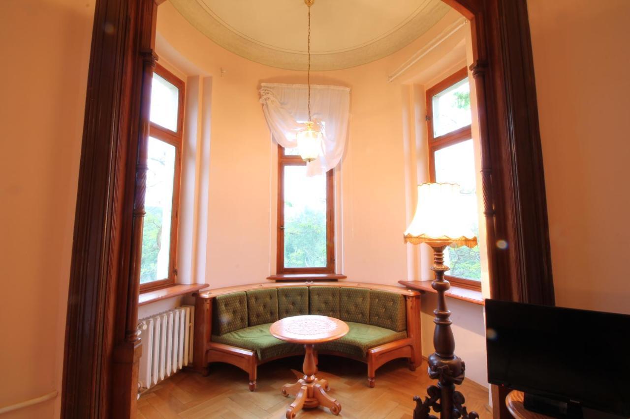Schloss Gattersburg Hotel Grimma Ngoại thất bức ảnh