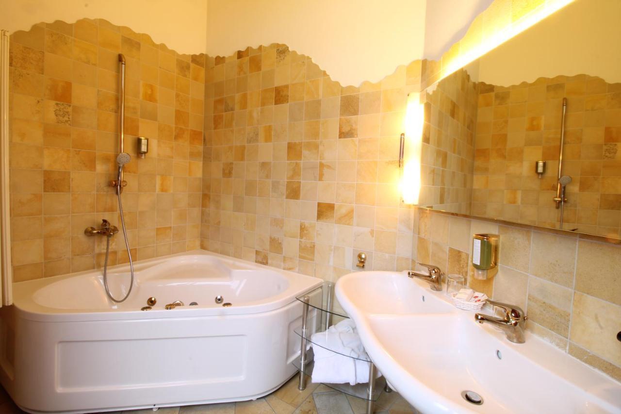 Schloss Gattersburg Hotel Grimma Ngoại thất bức ảnh