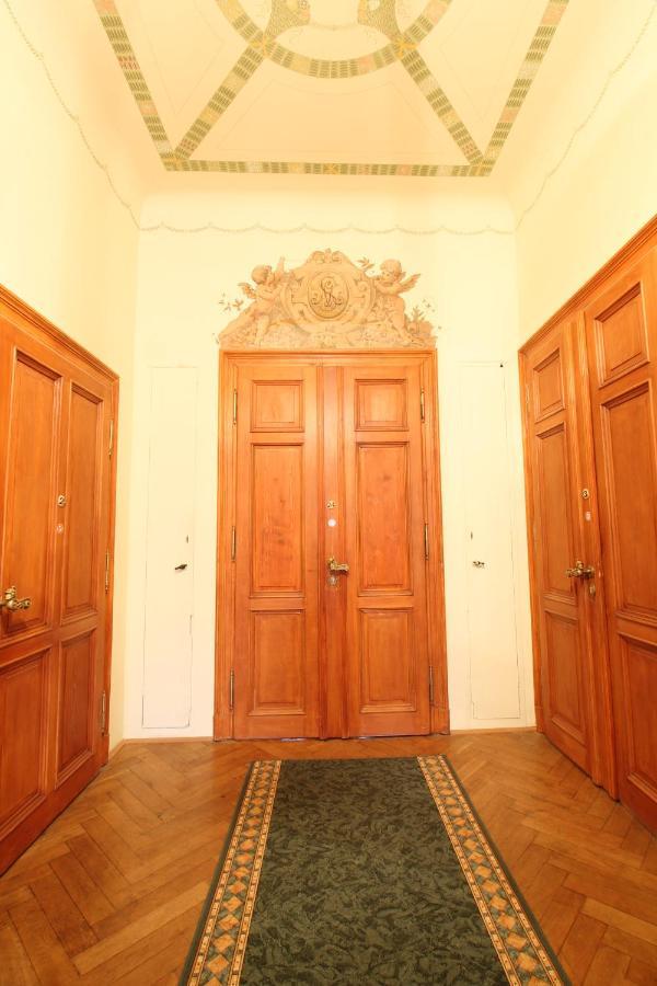 Schloss Gattersburg Hotel Grimma Ngoại thất bức ảnh
